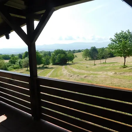 Vodny Horsky Park Chalet *